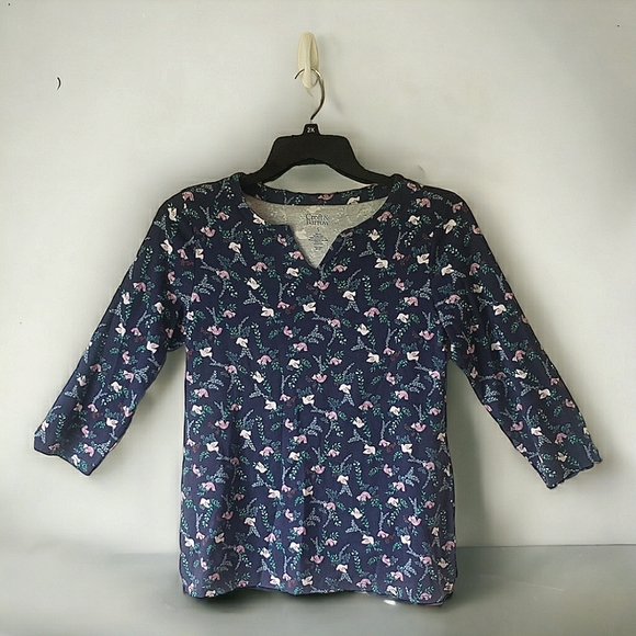 Croft and Barrow v-neck, long-sleeve cotton top, size S - Picture 1 of 4